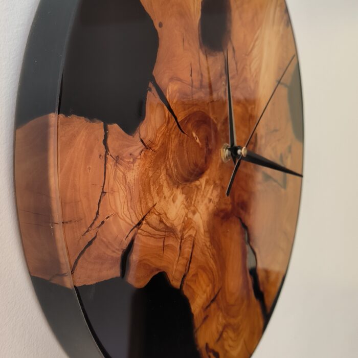 Horloge en Olivier